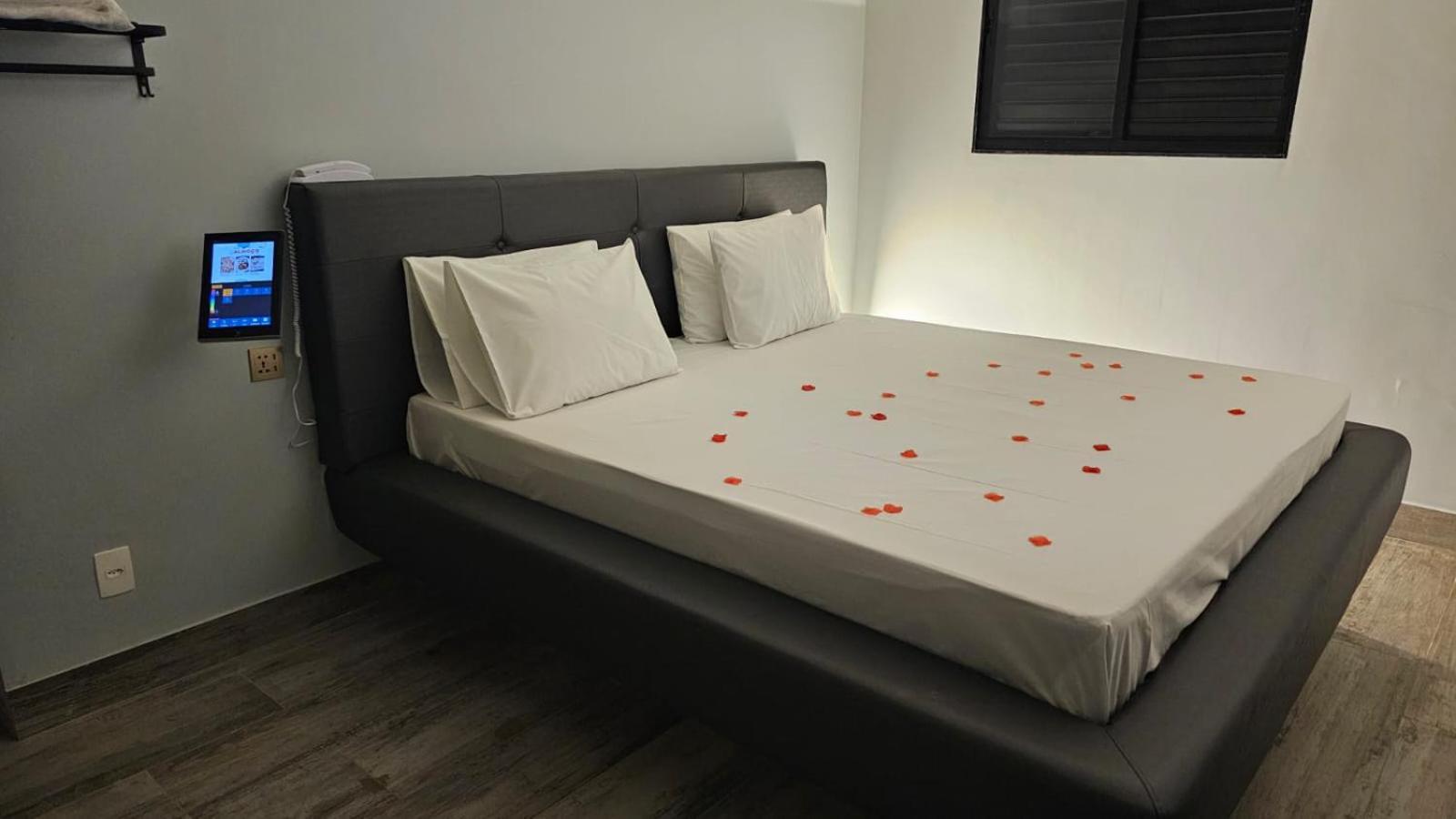 A2 Suites - Hotel E Motel Núcleo Bandeirante Zewnętrze zdjęcie